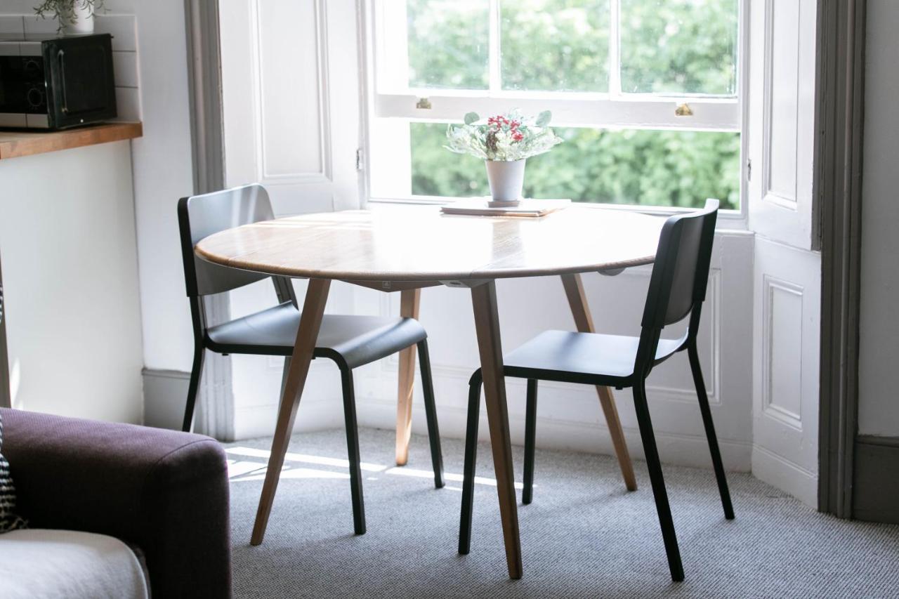 Peaceful Apartment - Dedicated Free Parking - Walk To Centre, Uni, Hosp - Business And Leisure - Contact For Long Stays Exeter Extérieur photo