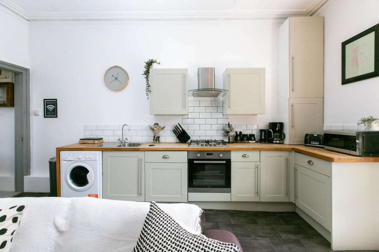 Peaceful Apartment - Dedicated Free Parking - Walk To Centre, Uni, Hosp - Business And Leisure - Contact For Long Stays Exeter Extérieur photo
