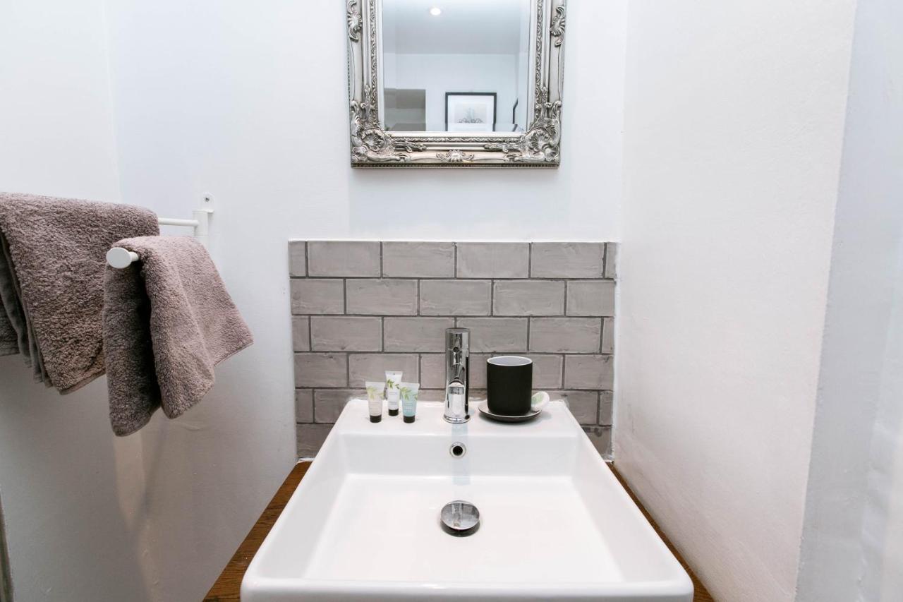 Peaceful Apartment - Dedicated Free Parking - Walk To Centre, Uni, Hosp - Business And Leisure - Contact For Long Stays Exeter Extérieur photo